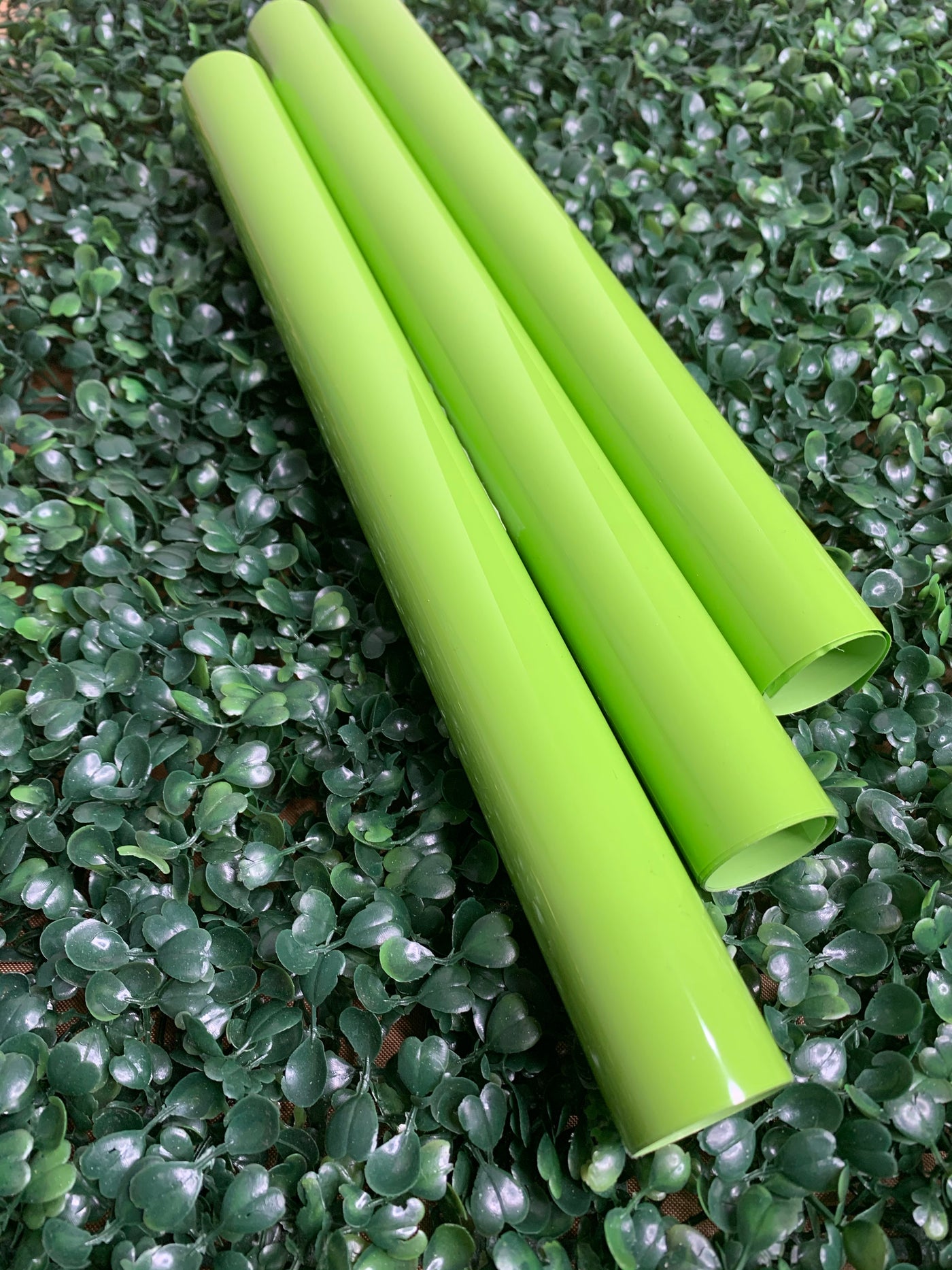 Apple Green Opaque - HEAT TRANSFER VINYL (HOV-40)